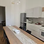 Bed and breakfast Madama *